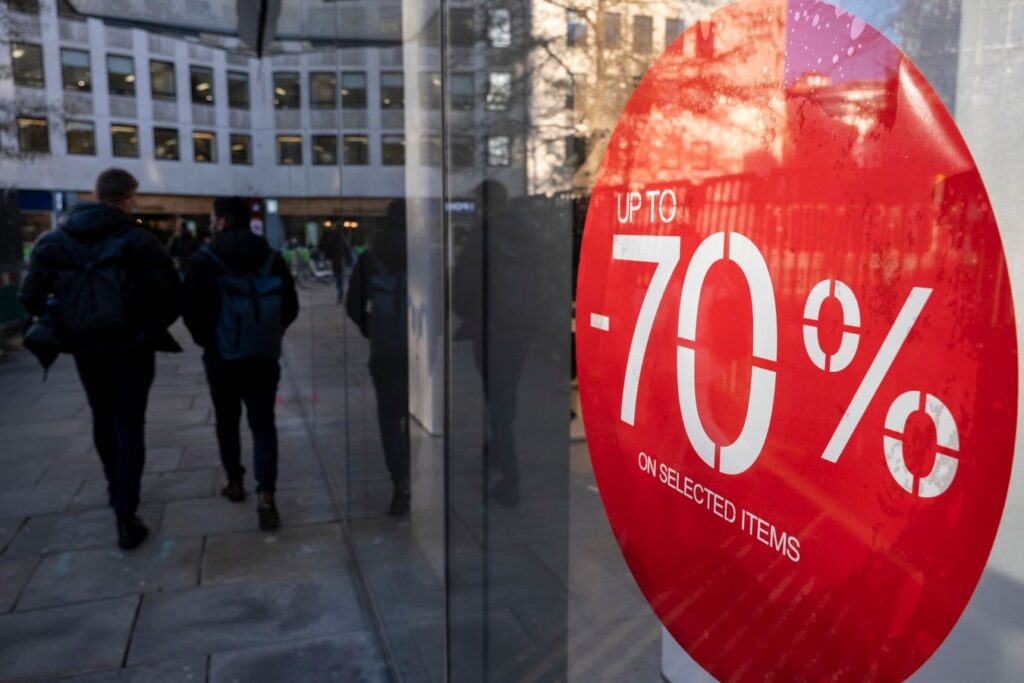 How Small Businesses Can Handle Holiday Demand And Boost Sales