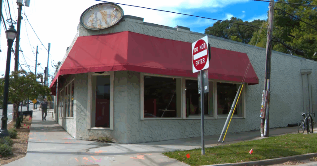 Atlanta restaurant Eats closing for good after 33 years in business