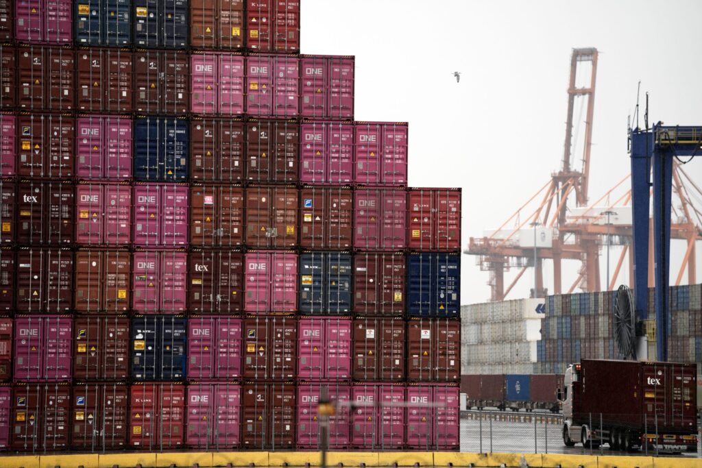 Chinese Online Shopping Sites Closing Down e-Commerce Businesses