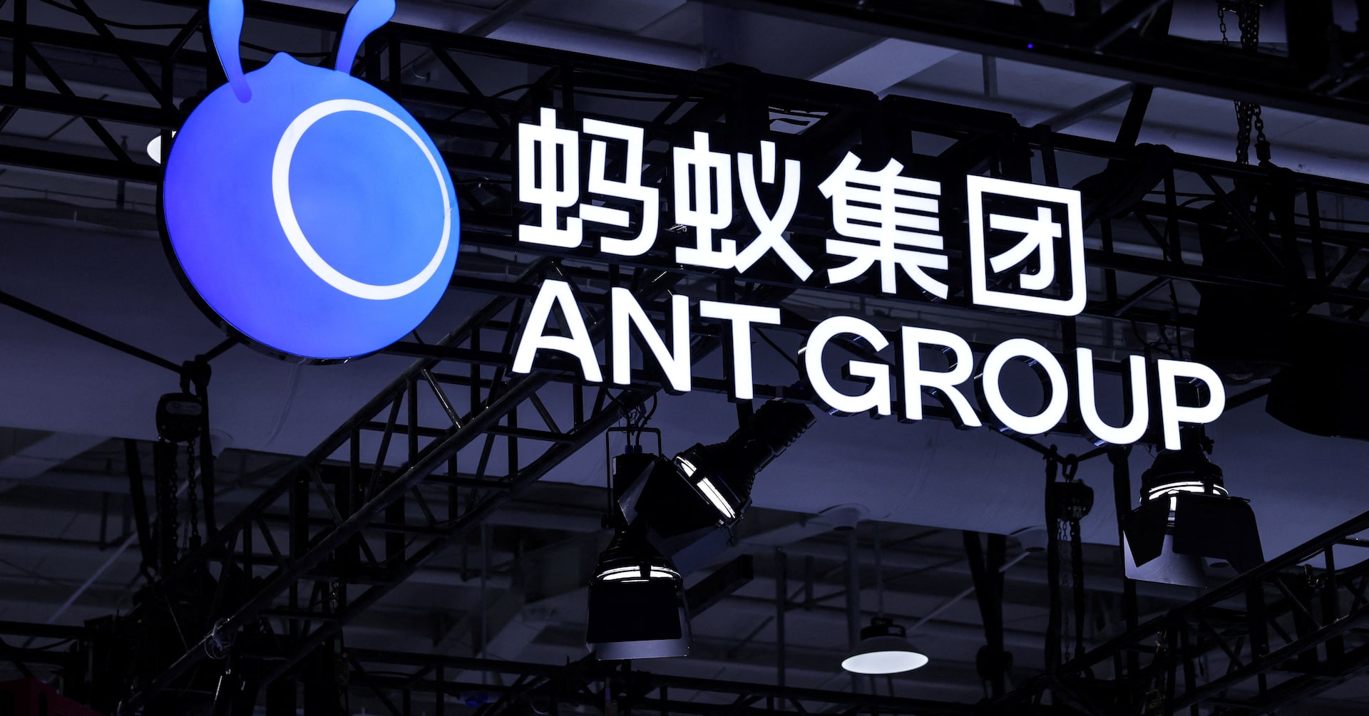 Chinese tech giants pause stablecoin plans after Beijing steps in, FT reports