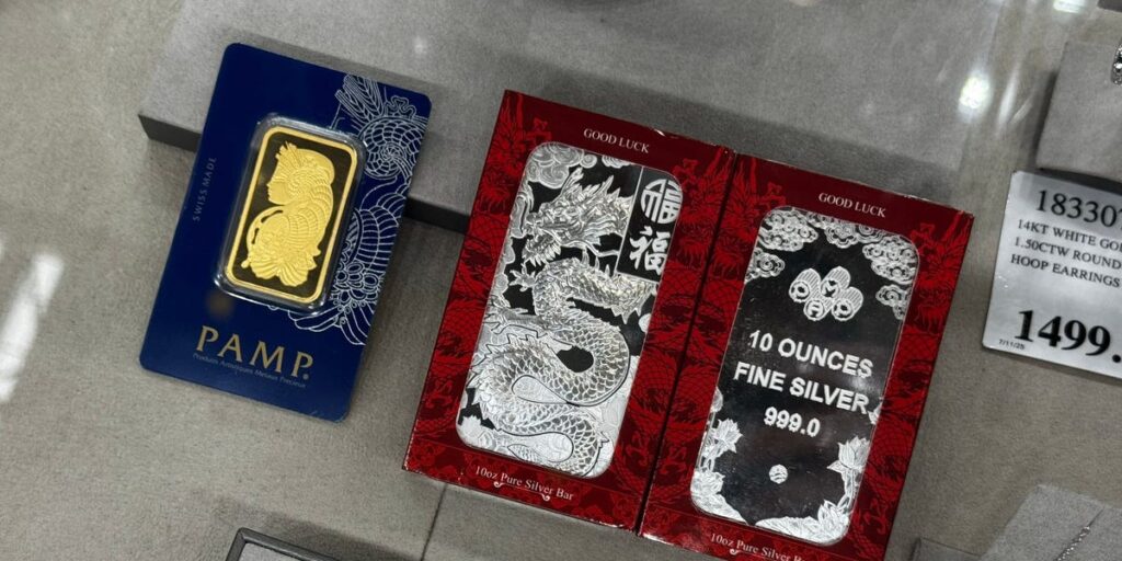 Costco Gold Bars Continue to Be Top Sellers, Boost Online Sales