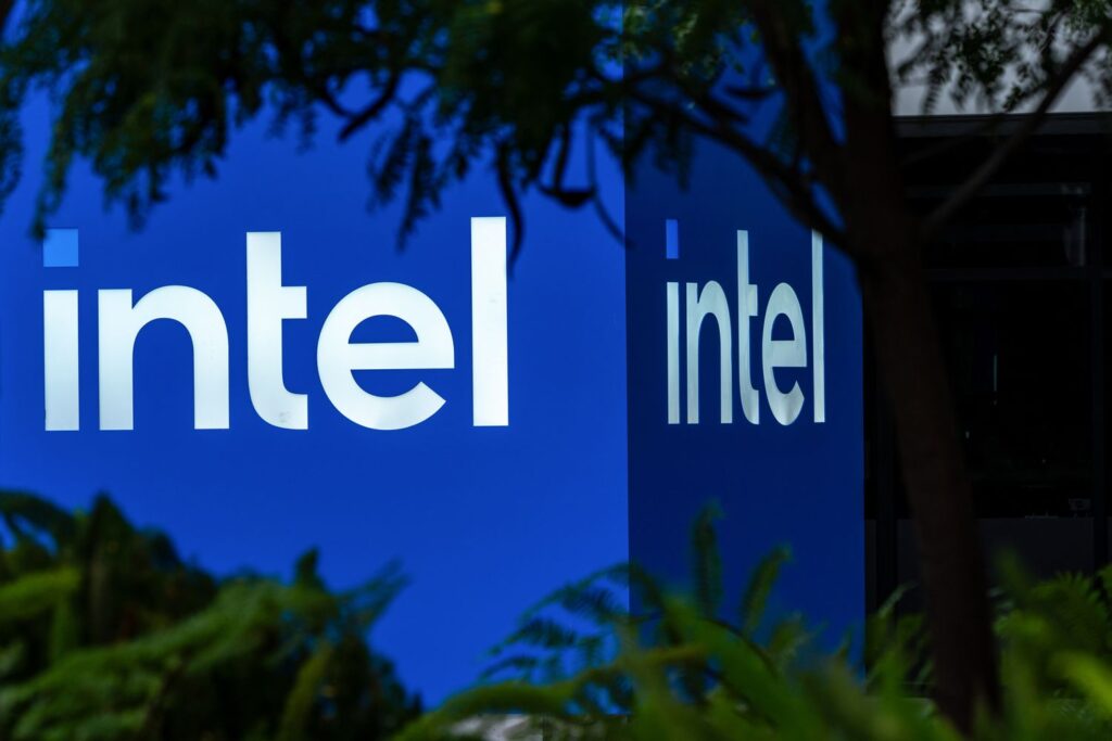 Could AMD Make Intel's Business as Hot as Its Stock?