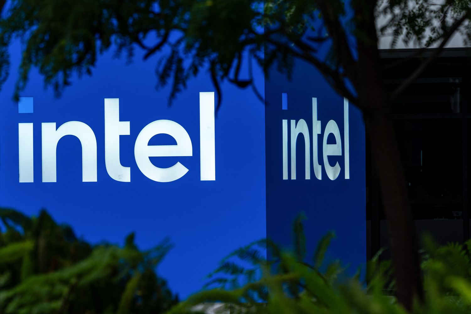 Could AMD Make Intel's Business as Hot as Its Stock?