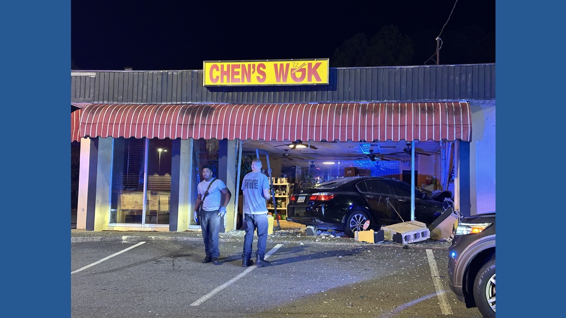Driver injured after crashing into East Macon business