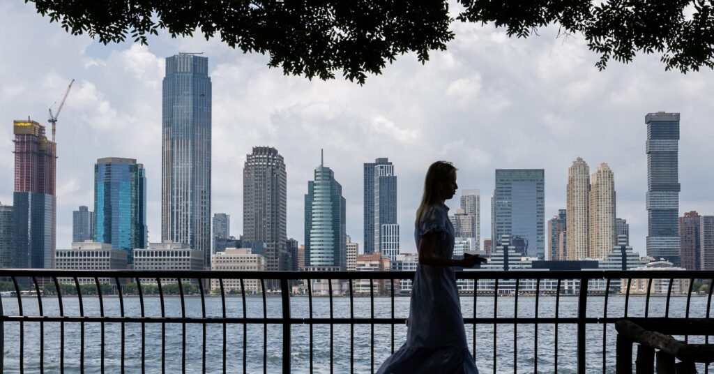 Economists see stronger US growth, but weak job gains and stickier inflation