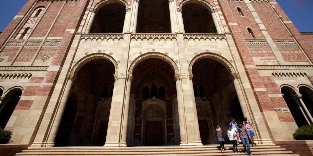 I'm a UCLA Student. Here's How I Use OpenAI's New Atlas Browser.