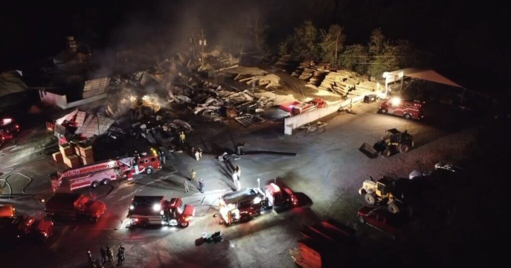 Large fire destroys business in Pine Knot