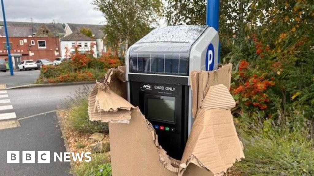 Leeds businesses 'infuriated' by new car parking charges