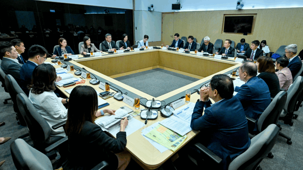 'Mainland firms to get HK task force's ample support going global'