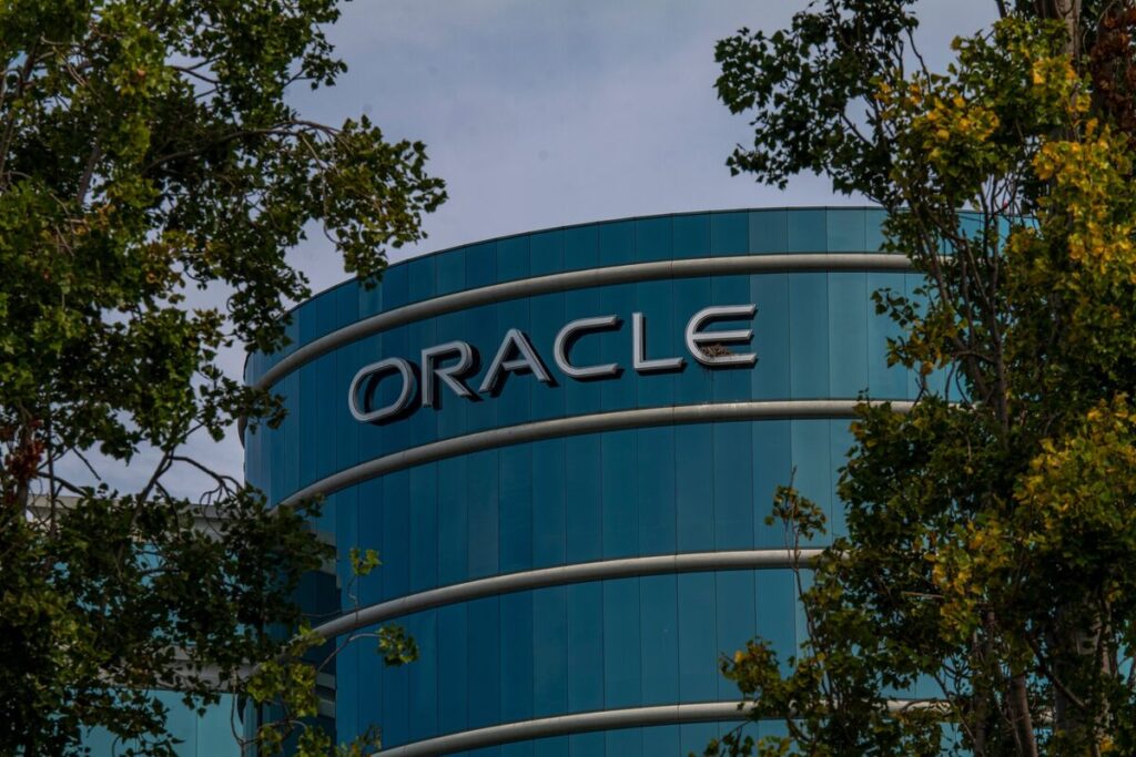 Oracle Investigating Hacks of Its Customers’ E-Business Suite