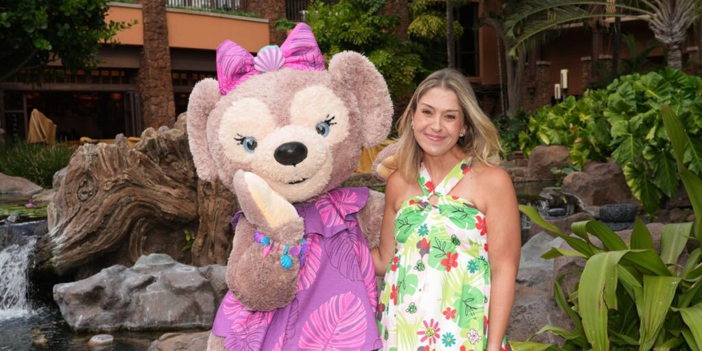 She's Glad She Was Sober on a Girls' Trip to Disney's Aulani in Hawaii