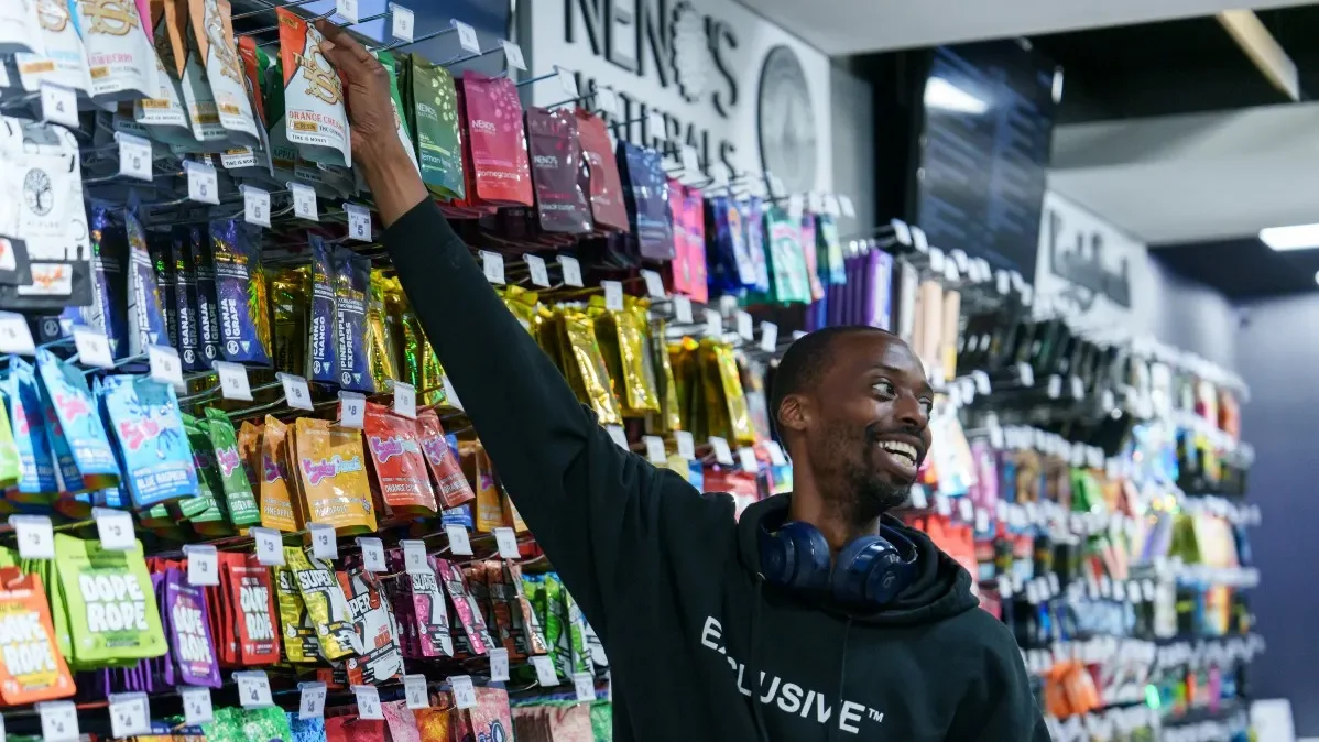 Sweeping plan would cap Michigan marijuana shops, freeze new applications