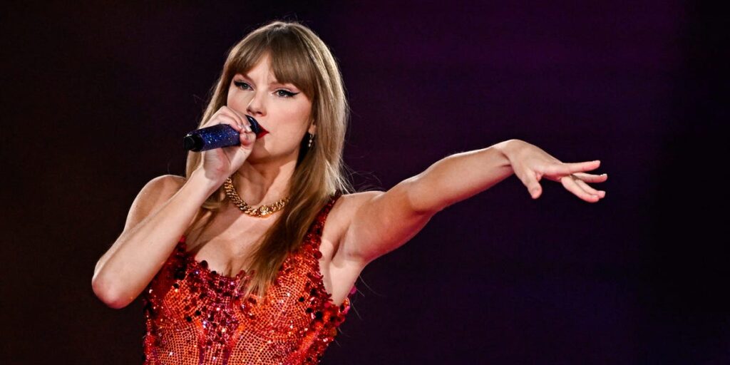 Taylor Swift Says People Who Hate Her New Album Are Still Helping Her