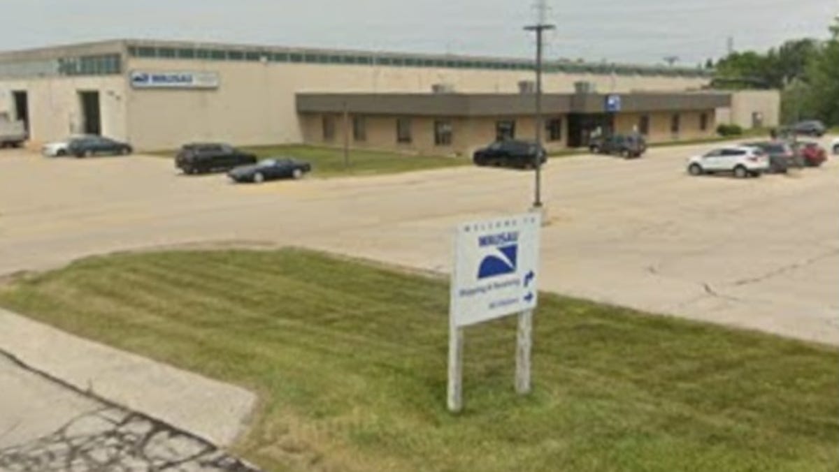 Wausau Equipment to close New Berlin offices and manufacturing site