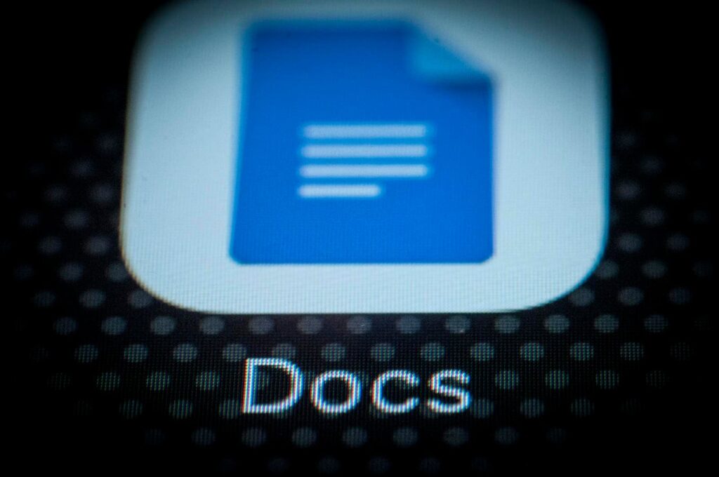 Free Tools For Google Docs, ChatGPT Surpasses 1 Million Customers, AI Replacing Workers Next Year