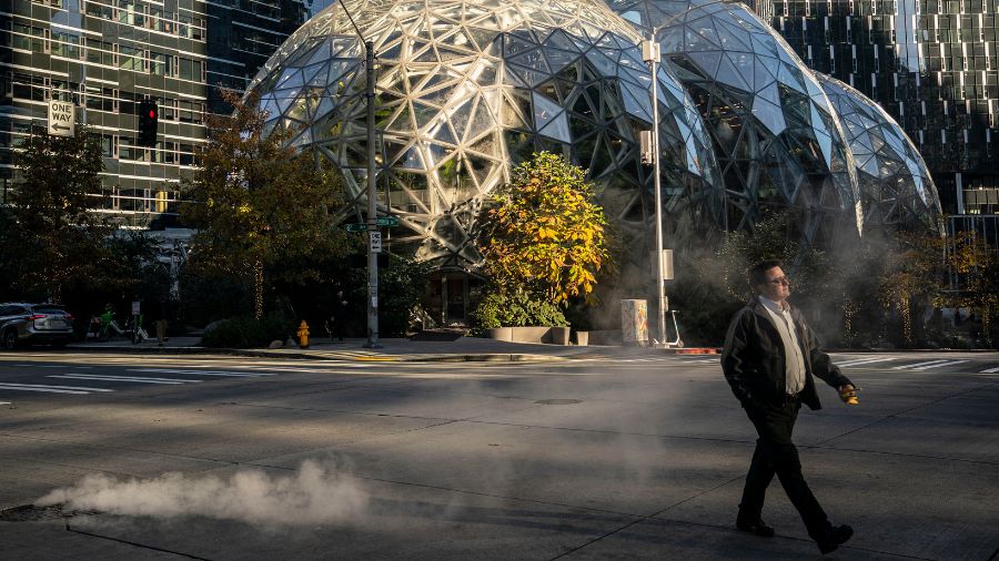 Amazon debuts return kiosks in 21 Seattle Goodwill stores