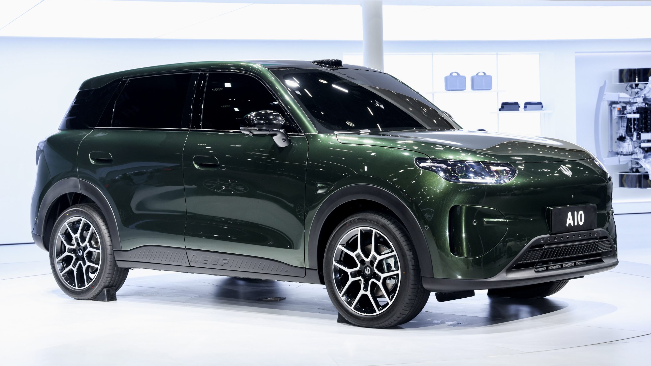 Leapmotor Drops Yet Another New Model: A10 Unveiled