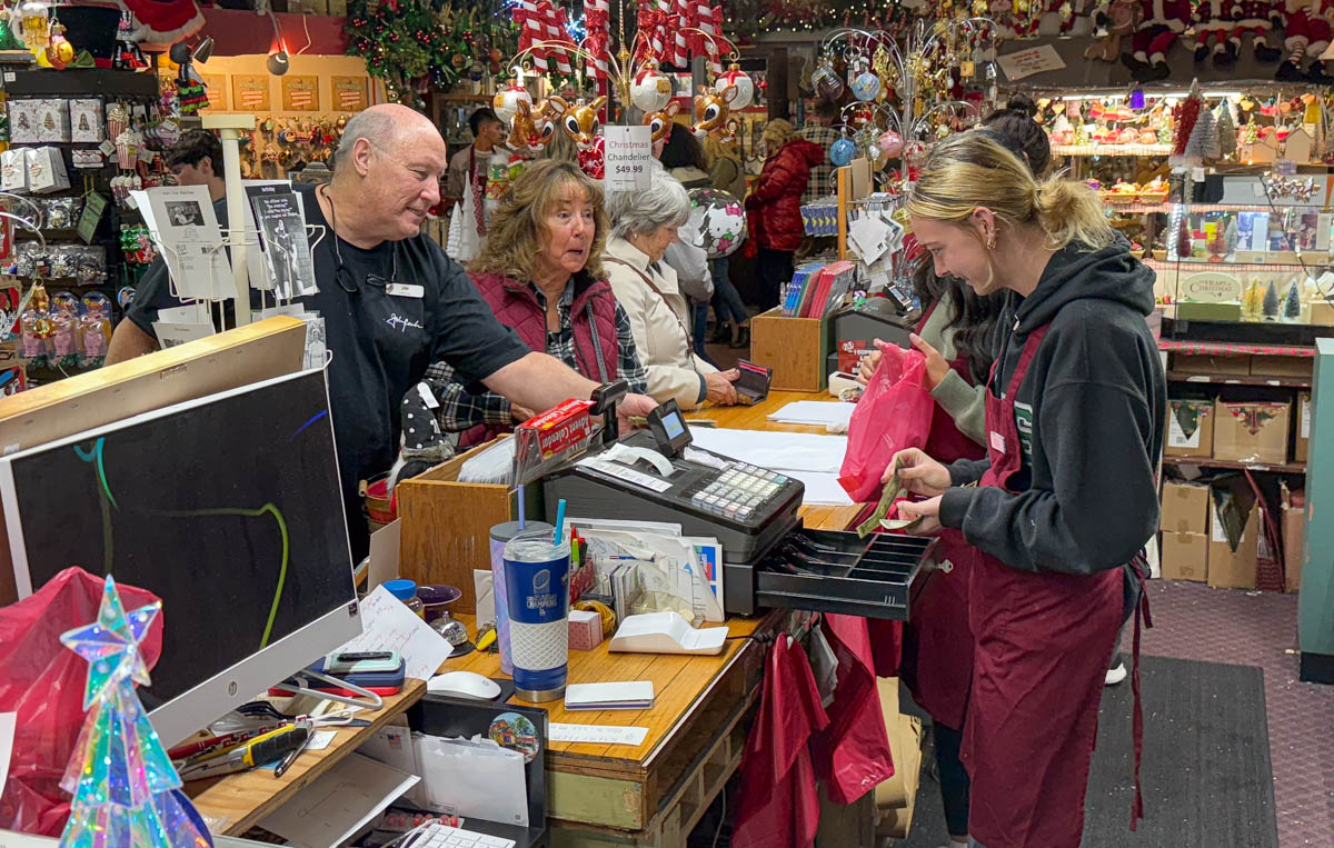Small Business Saturday Returns Nov. 29 – Folsom Times