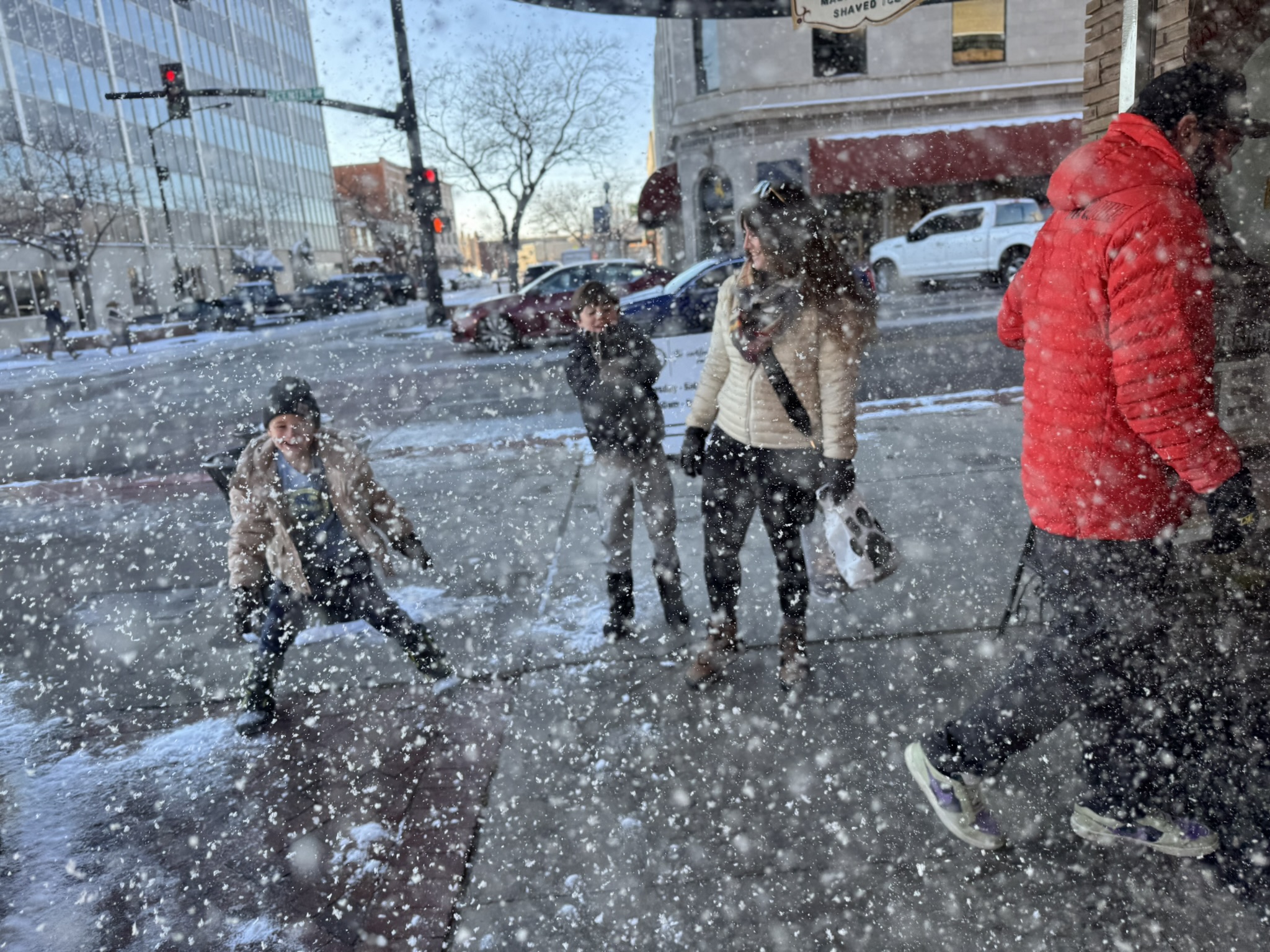 (PHOTOS) Small Business Saturday kicks off holiday season in downtown Casper