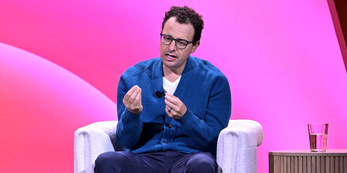 Anthropic Debuts Claude Opus 4.5 AI Model With Advanced Features