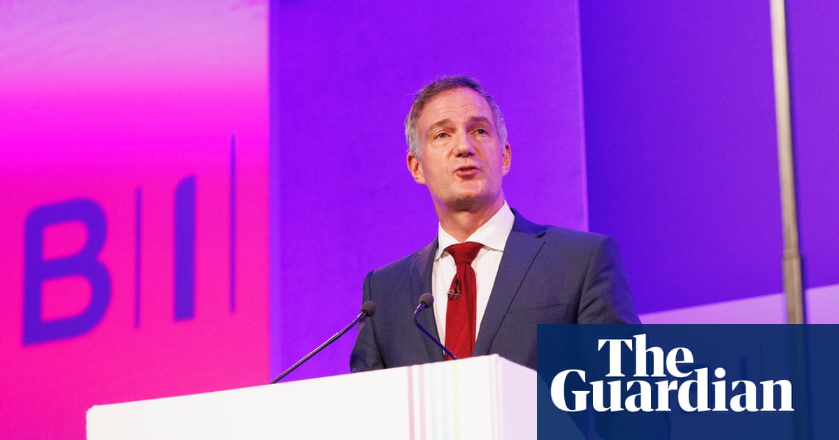 Bosses should ‘engage’ with Labour on changes to workers’ rights, says business secretary | Economics