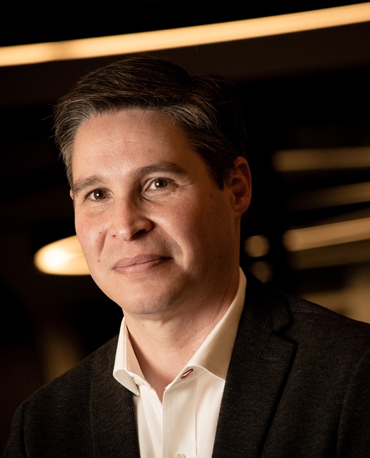 E-commerce continues to expand, but shopping journey stays hybrid