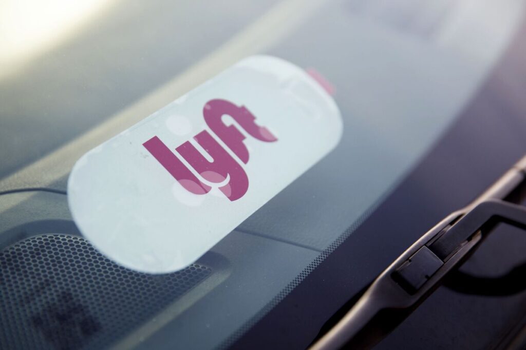Lyft Delivers Strong Bookings Outlook, Easing Expansion Concerns