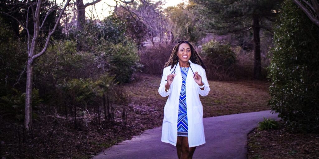 Medical Student Shares Uber and Lyft Driver Side Hustle Struggles