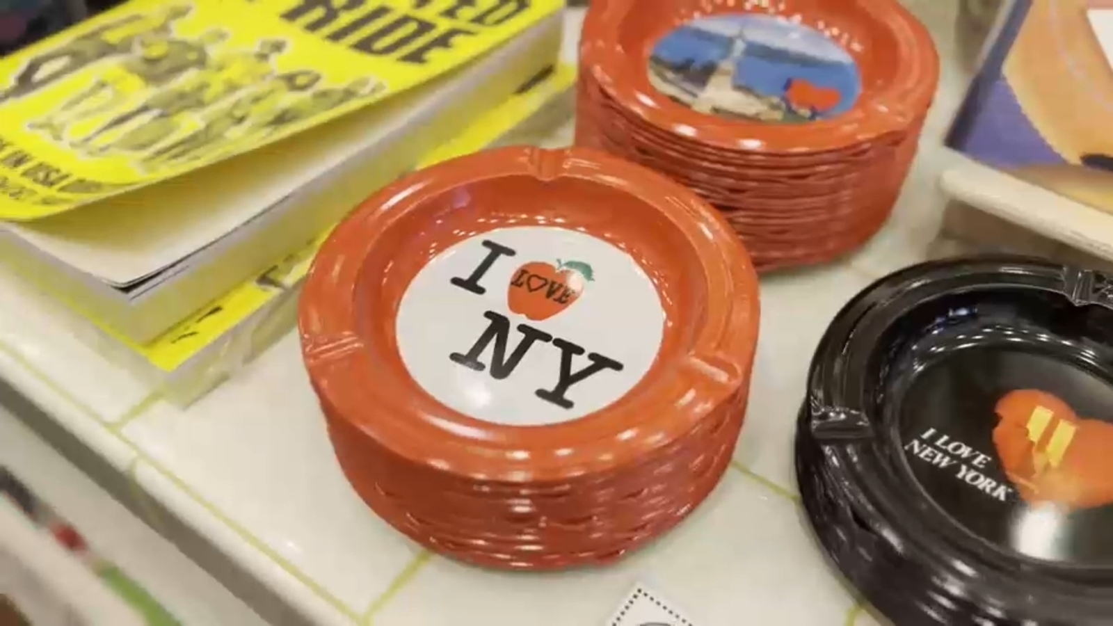 New Yorkers encouraged to support local stores and restaurants on Small Business Saturday