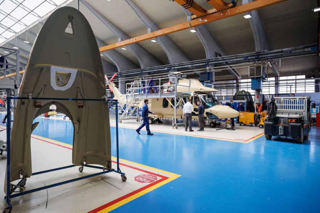 Saudi Wealth Fund Closes In On Investing in Leonardo Business