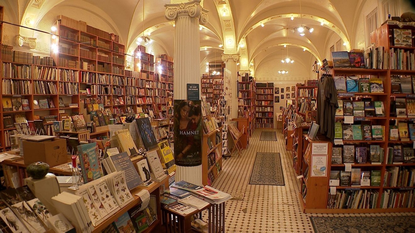 Seattle store owners highlight importance of shopping local for Small Business Saturday