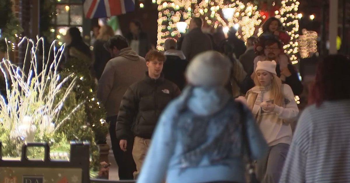 Small Business Saturday draws crowds in Haddonfield, New Jersey, giving local shops a crucial holiday boost