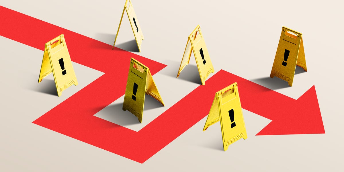 Ugly Trends Prove US Economy Close to Recession: Layoffs, Unemployment