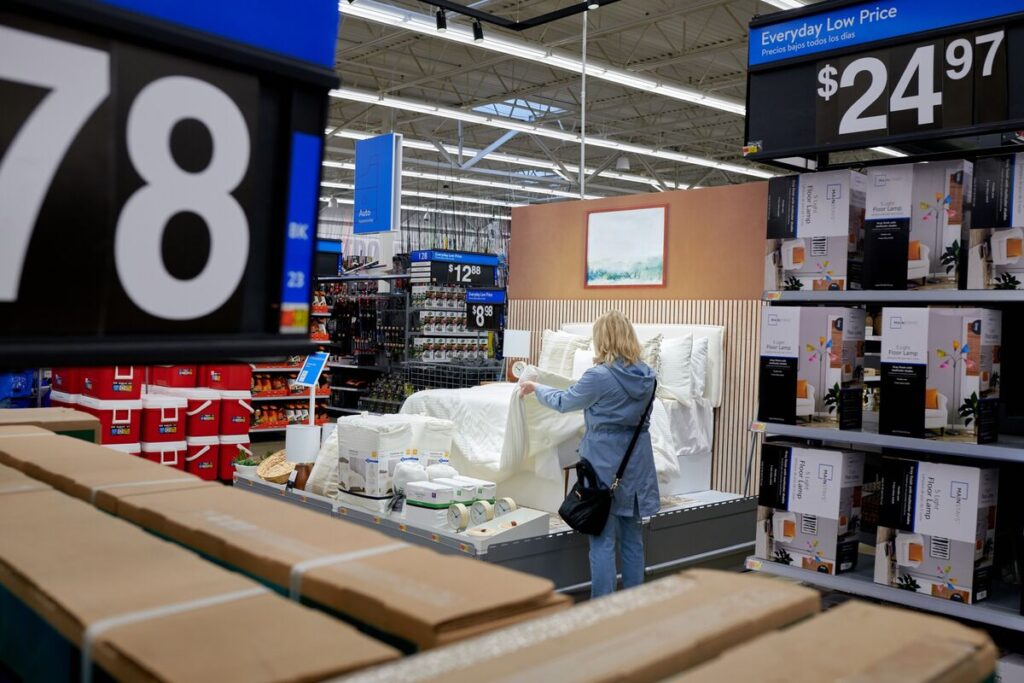 Walmart Lifts Outlook as E-Commerce Gains Overcome Economic Woes