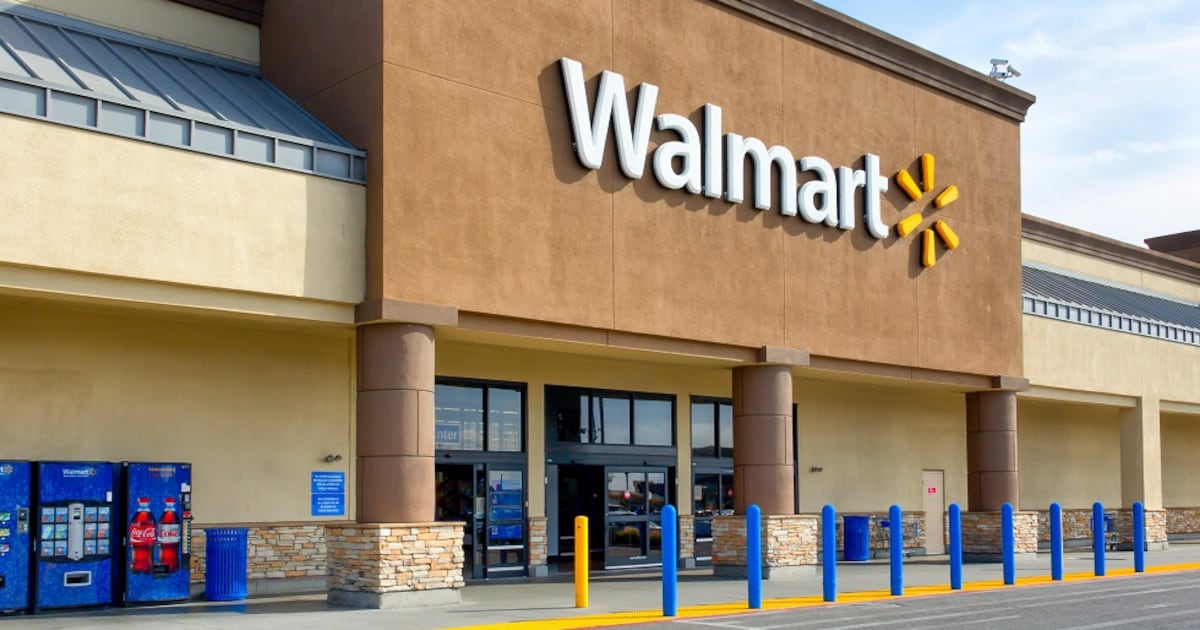 Walmart jumps to Nasdaq as e-commerce soars