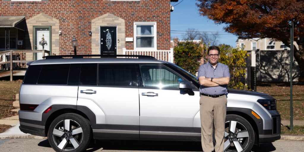 Would You Like a New Car With That $8 USB Cable? Amazon Hopes So.