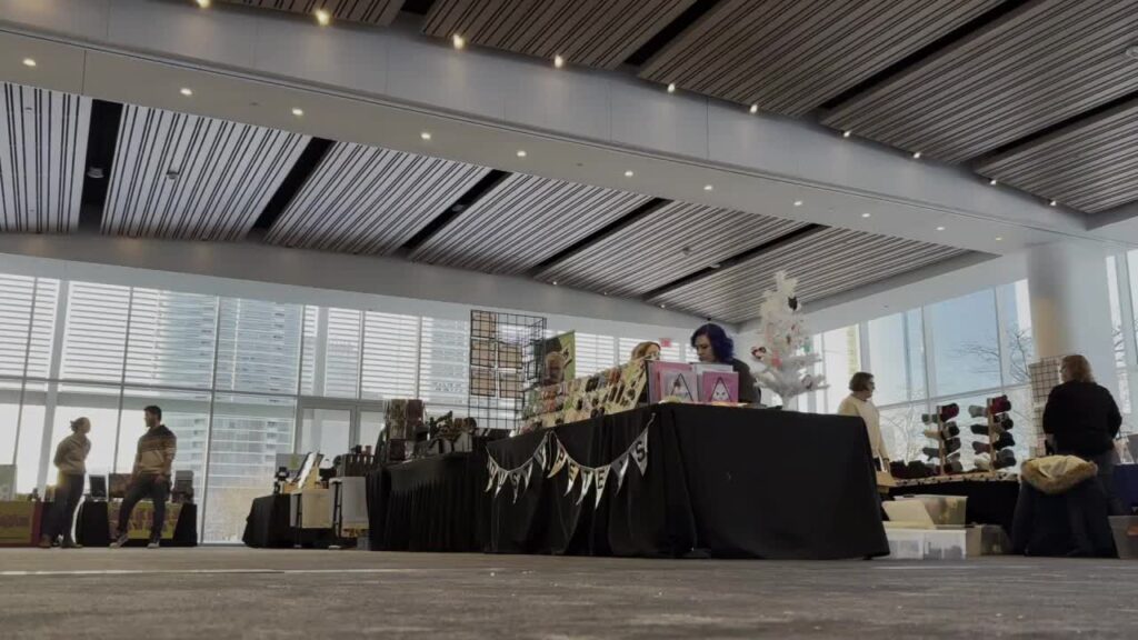 Small Business Saturday; Milwaukee shops, vendors pivot due to winter storm