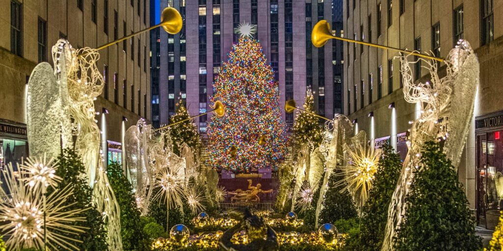 Rockefeller Christmas Tree Through the Years: Photos, Where It's From