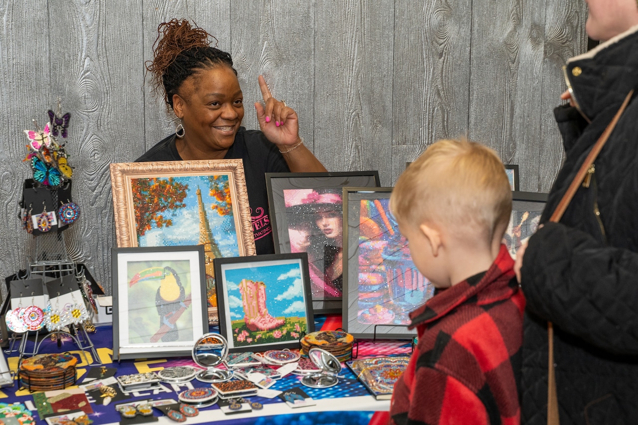 Hamilton Mall Small Business Pop-up