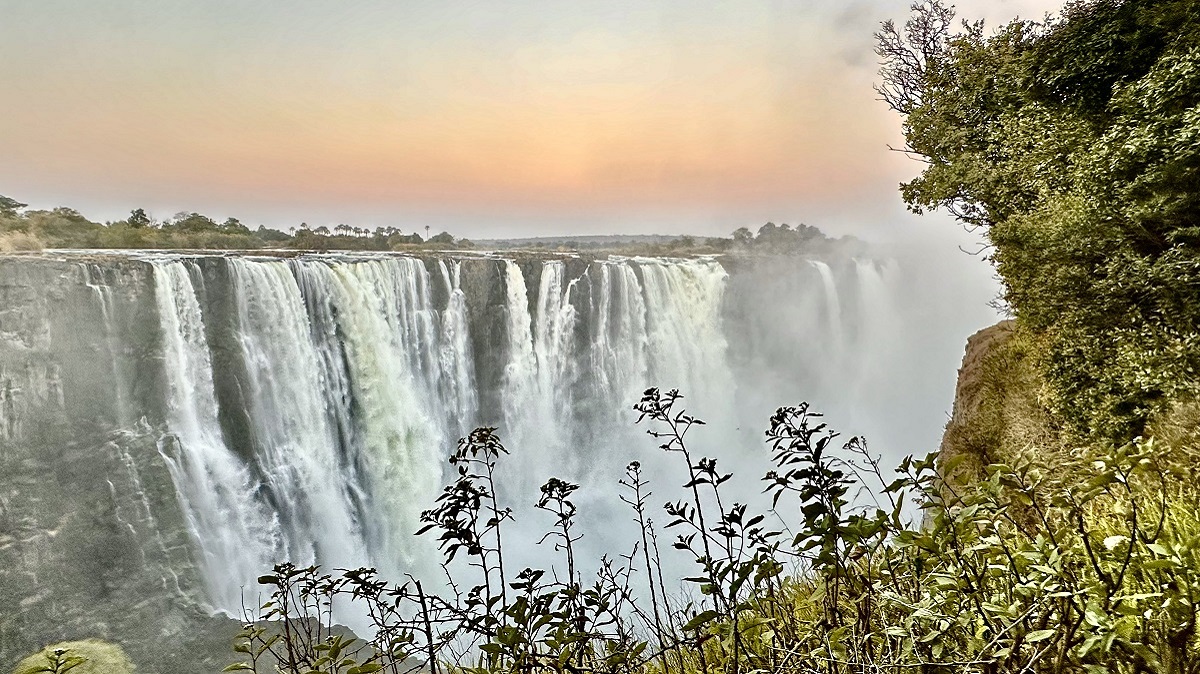 LUX_ Xinii Victoria Falls - 1