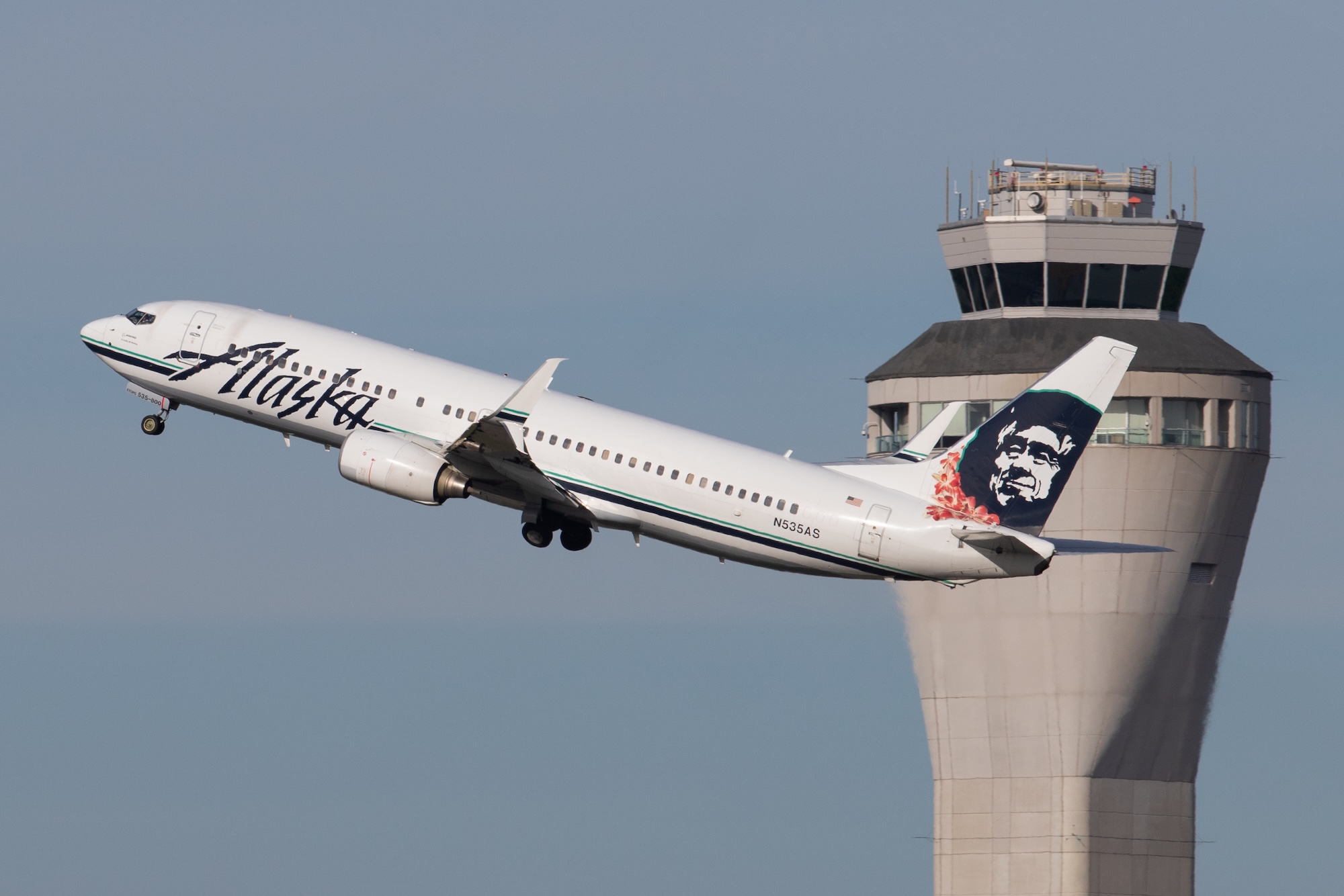 Alaska Air Group Reflects on First Full Year with Hawaiian