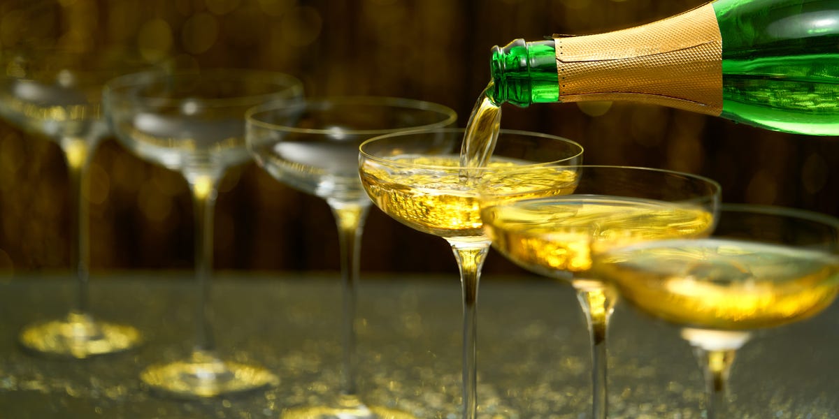 Best Sparkling Wines Less Than $30; Recommendations From a Sommelier