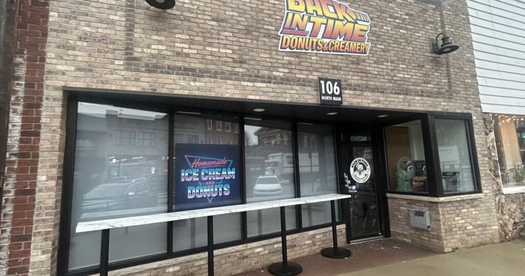 Business Ins and Outs: Sushi place, Round the Clock, Honey Jam, Jimmy John's, Dunkin' and Tsunami Express opening