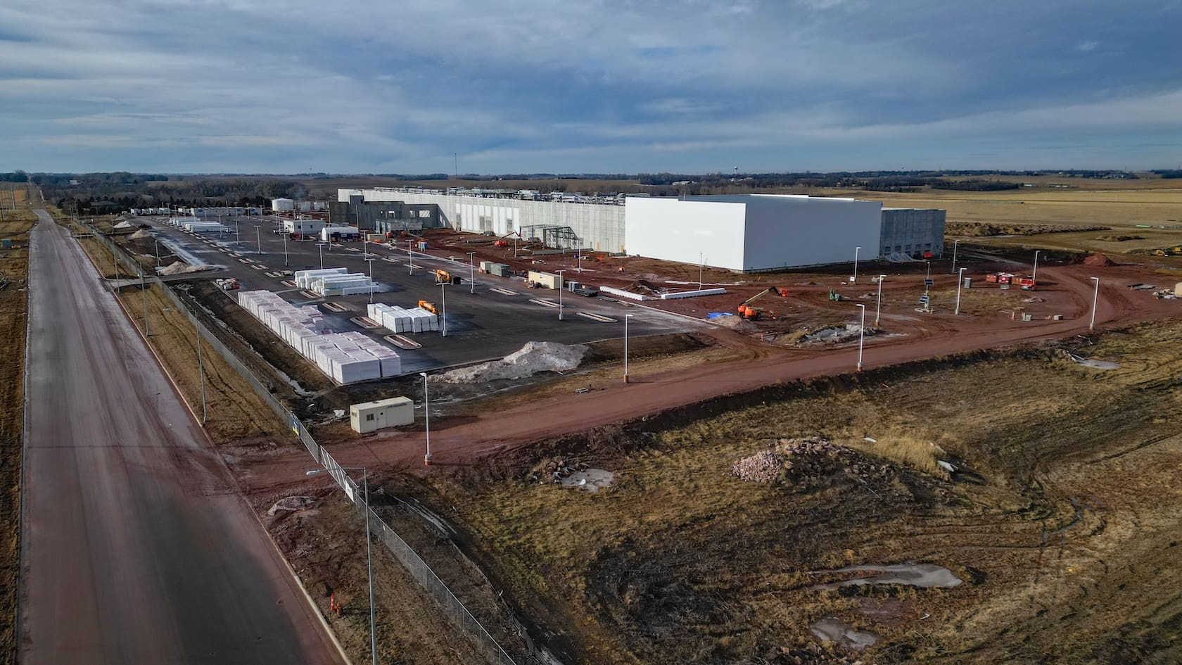 Business leaders look to 2026 with optimism, while project pipeline has yet to come into focus