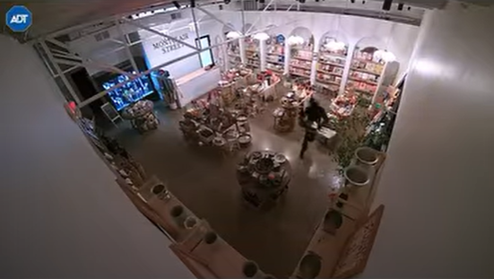 Cincinnati police investigating after Westwood businesses report string of break-ins