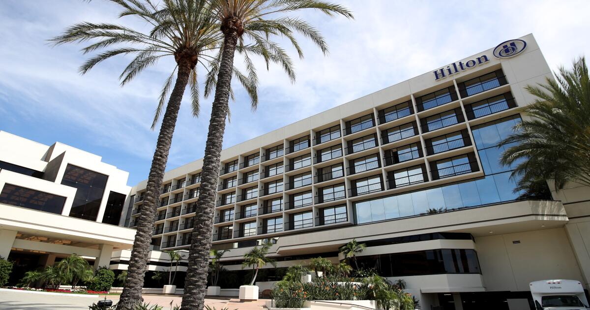 Costa Mesa mulls raising city's hotel tax, business license fees