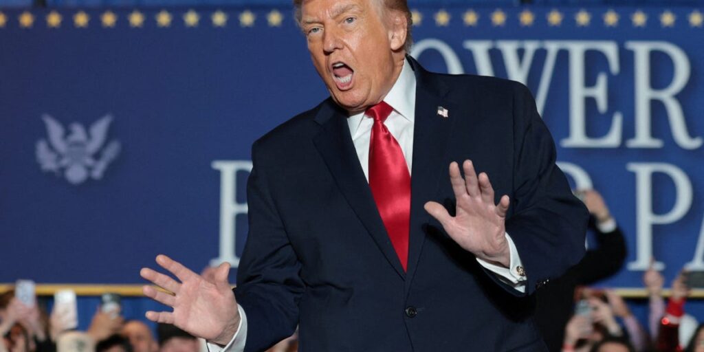 Economists Paint a Complicated Picture of Trump's Economic Outcomes