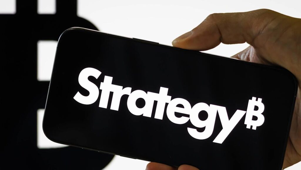 Gold, silver, & Strategy trade lower; Brookfield's cloud business