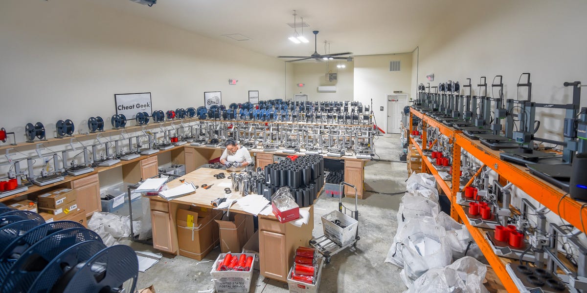 How to Start an Ecommerce Company With a Small Budget