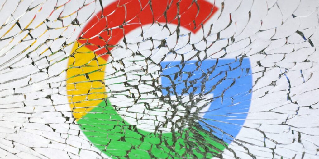 Judge Orders Google to Limit Default Search Deals to One Year